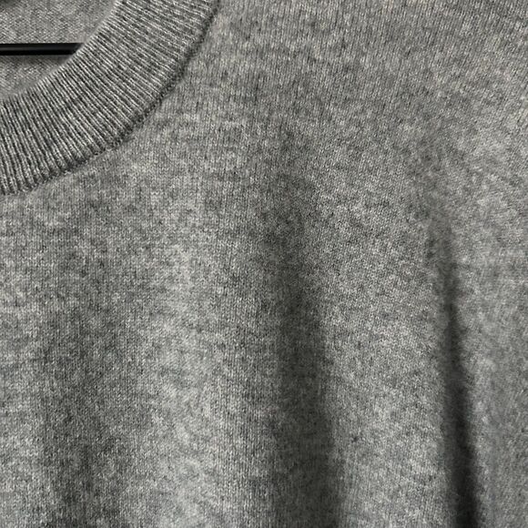 Athleta Luxe Wool Cashmere Crew Sweater in Dark Gray Heather Size Large - Picture 3 of 7